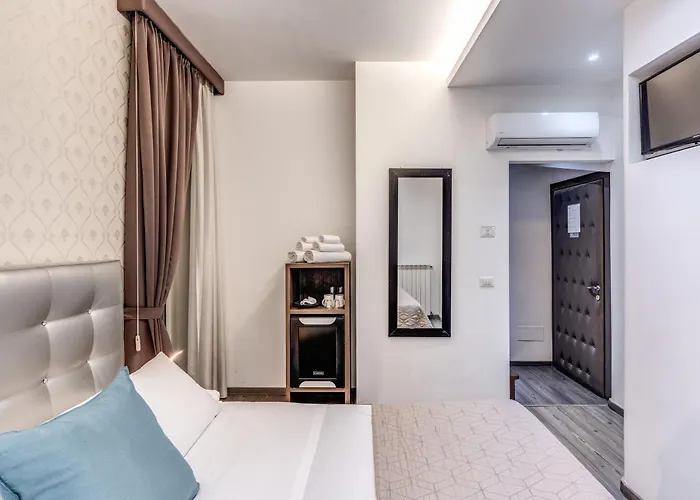 Spagna Boutique 4*